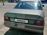 Mercedes-Benz E 260 1990 годаүшін1 200 000 тг. в Астана – фото 2