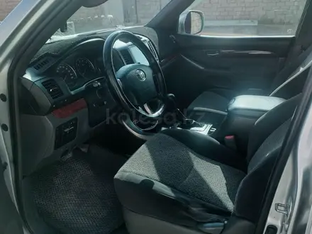 Toyota Land Cruiser Prado 2005 года за 9 500 000 тг. в Актау – фото 5