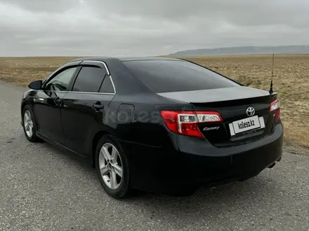 Toyota Camry 2013 года за 4 200 000 тг. в Актобе – фото 7