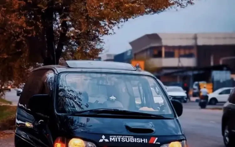 Mitsubishi Delica 1995 годаүшін4 500 000 тг. в Алматы