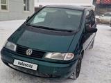 Volkswagen Sharan 1997 годаүшін1 400 000 тг. в Кокшетау