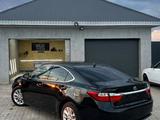 Lexus ES 300h 2013 годаүшін7 200 000 тг. в Атырау – фото 4