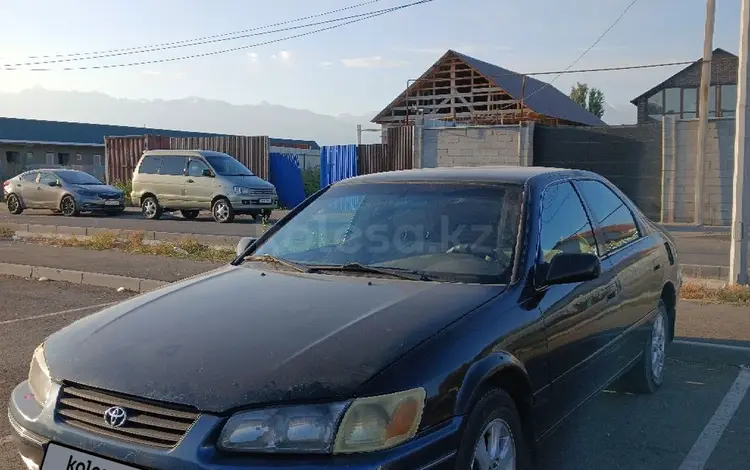 Toyota Camry 2000 года за 2 600 000 тг. в Алматы