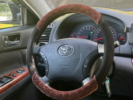 Toyota Camry 2005 года за 5 800 000 тг. в Семей – фото 13