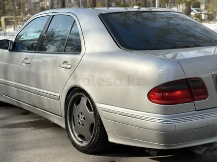 Mercedes-Benz E 320 2000 года за 5 800 000 тг. в Алматы – фото 7