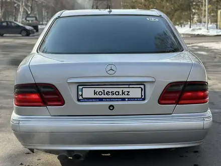 Mercedes-Benz E 320 2000 года за 5 800 000 тг. в Алматы – фото 8