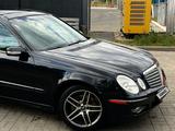 Mercedes-Benz E 320 2002 года за 4 500 000 тг. в Актобе – фото 2
