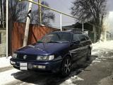 Volkswagen Passat 1994 годаfor2 500 000 тг. в Алматы – фото 3