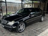 Mercedes-Benz C 320 2002 годаүшін4 350 000 тг. в Алматы – фото 2