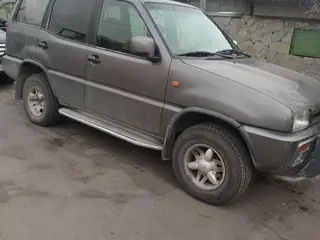 Nissan Terrano, 1998