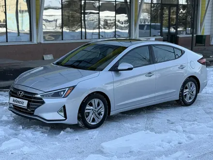 Hyundai Elantra 2018 года за 8 200 000 тг. в Шымкент