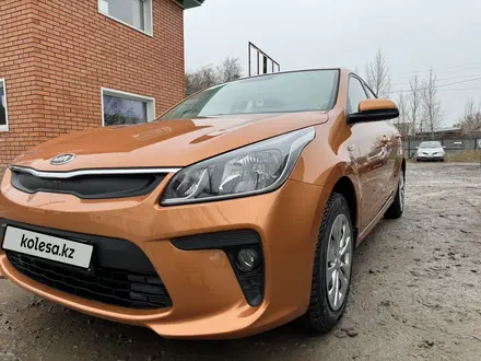 Kia Rio 2018 года за 6 500 000 тг. в Уральск – фото 2