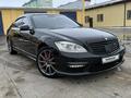 Mercedes-Benz S 65 AMG 2006 года за 8 900 000 тг. в Атырау – фото 2