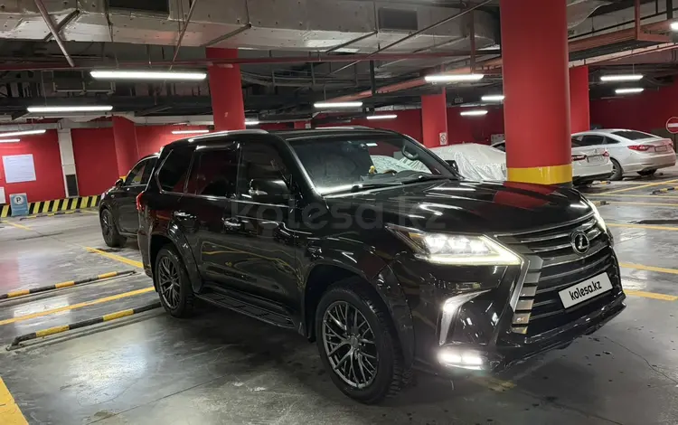 Lexus LX 570 2017 года за 45 500 000 тг. в Астана