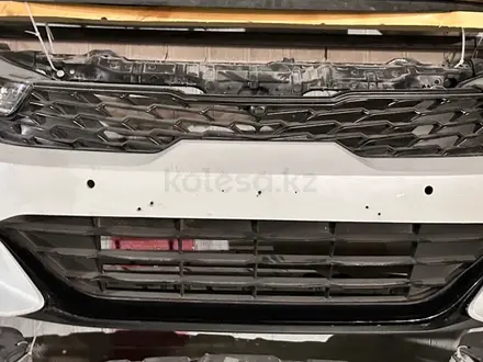Передний бампер KIA K5 (2020 2022) оригинал за 10 000 тг. в Костанай – фото 2
