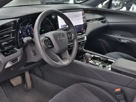 Lexus RX 350 Executive 2023 года за 32 390 000 тг. в Алматы – фото 14