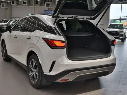 Lexus RX 350 Executive 2023 года за 32 390 000 тг. в Алматы – фото 25