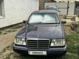 Mercedes-Benz E 280 1995 годаfor2 600 000 тг. в Актобе – фото 2