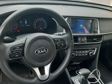 Kia K5 2016 года за 8 800 000 тг. в Алматы – фото 7