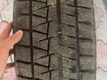 4 литые диски R17 с шинами Bridgestone Blizzak Revo GZ за 50 000 тг. в Караганда – фото 2