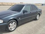 Mercedes-Benz C 200 1999 годаүшін3 800 000 тг. в Актау – фото 4