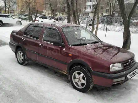 Volkswagen Vento 1993 года за 1 680 000 тг. в Кокшетау – фото 2