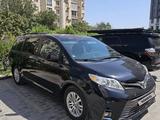 Toyota Sienna 2016 года за 14 500 000 тг. в Актау – фото 3