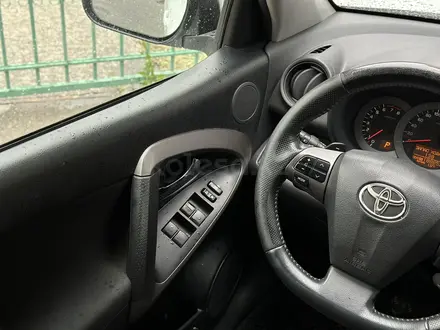 Toyota RAV4 2010 года за 8 300 000 тг. в Тараз – фото 13