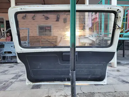 Крышка багажника за 75 000 тг. в Шымкент