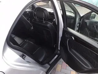 Mercedes-Benz C 240
