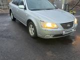 Hyundai Sonata 2009 годаүшін3 800 000 тг. в Караганда – фото 2