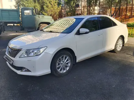 Toyota Camry 2014 года за 10 000 000 тг. в Астана