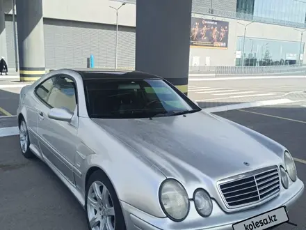 Mercedes-Benz CLK 200 1998 года за 1 900 000 тг. в Астана