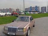 Mercedes-Benz E 220 1993 годаүшін2 000 000 тг. в Алматы – фото 2