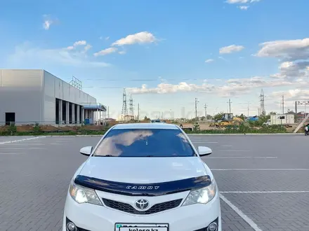 Toyota Camry 2012 года за 7 900 000 тг. в Актобе – фото 7