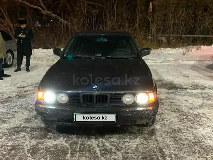 BMW 520 1990 года за 1 400 000 тг. в Караганда