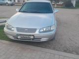 Toyota Camry 1999 годаүшін3 500 000 тг. в Мерке