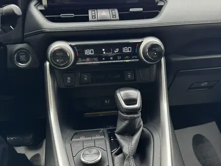Toyota RAV4 2020 года за 15 000 000 тг. в Астана – фото 13