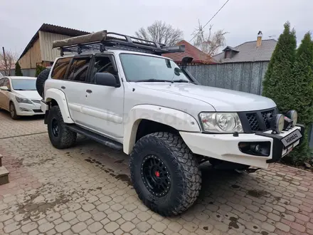 Nissan Patrol 2010 года за 19 900 000 тг. в Алматы