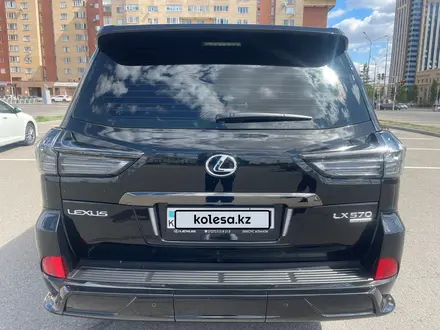 Lexus LX 570 2018 года за 55 300 000 тг. в Астана – фото 17