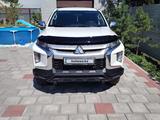 Mitsubishi L200 2023 года за 13 400 000 тг. в Астана