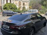 Toyota Camry 2022 годаүшін15 390 000 тг. в Алматы – фото 4