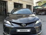 Toyota Camry 2022 годаүшін15 390 000 тг. в Алматы – фото 2