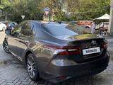 Toyota Camry 2022 годаүшін15 390 000 тг. в Алматы – фото 5