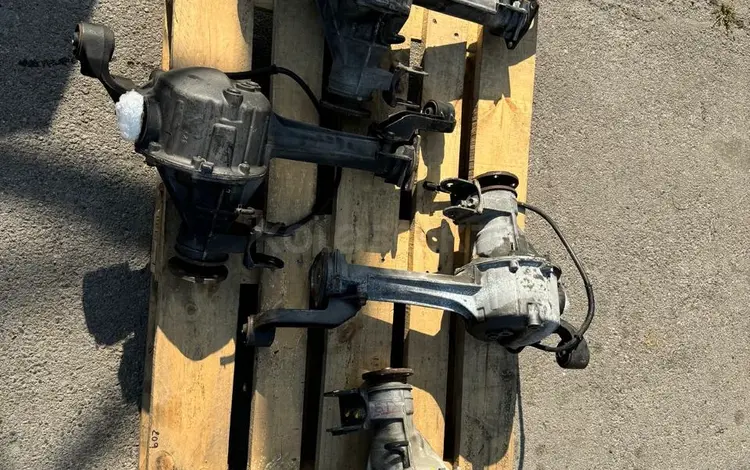 Редуктор передний на Suzuki Grand Vitara XL7 за 160 000 тг. в Алматы