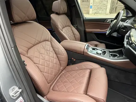 BMW X5 2024 года за 55 000 000 тг. в Алматы – фото 11