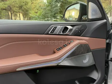 BMW X5 2024 года за 55 000 000 тг. в Алматы – фото 18