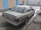 Mercedes-Benz E 300 1990 годаүшін800 000 тг. в Костанай – фото 4