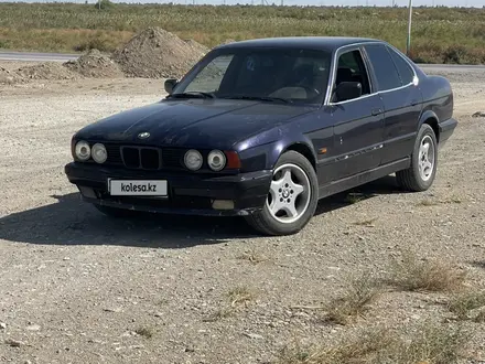 BMW 525 1992 года за 1 800 000 тг. в Шиели – фото 2