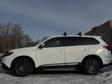 Mitsubishi Outlander 2016 годаfor9 500 000 тг. в Караганда – фото 3